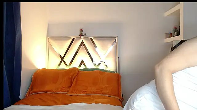 Andrea_Sexx_ Adlı Modelin Canlı XXX Sohbeti