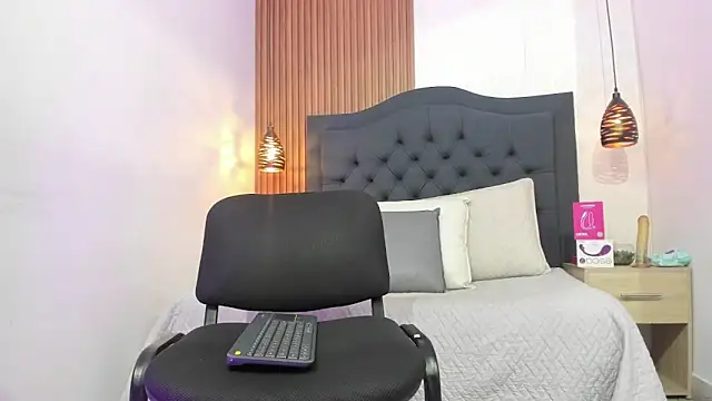 Hisoka_011's Live XXX Chat