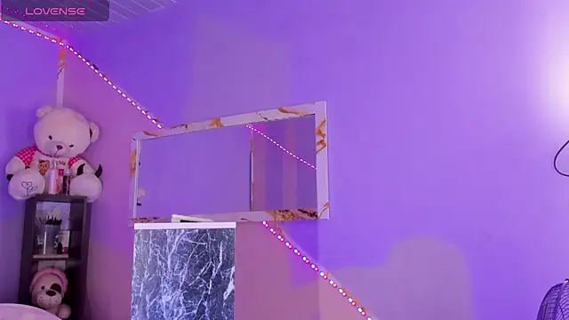 Ash-Bbynight Webcam show