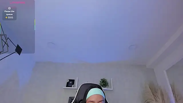 Chat XXX en directo de EmiliaRose_