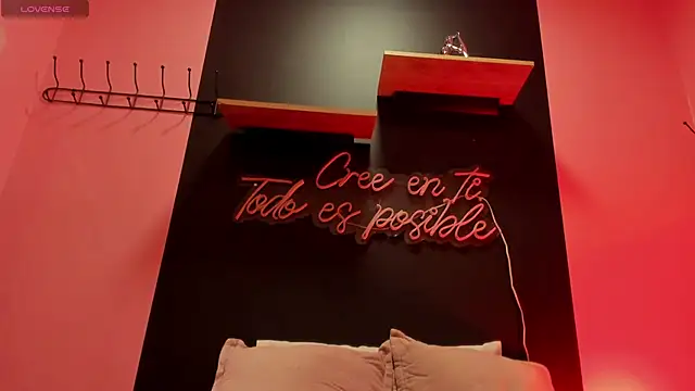 Chatroom XXX en direct de Scarleth-Foxx