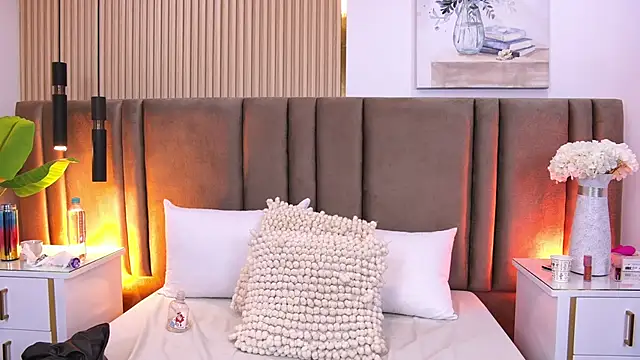 SaraLugo live XXX chat