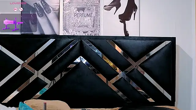 Chatroom XXX en direct de Zoe-yanin