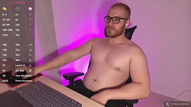 mateo_ocampo Show in webcam