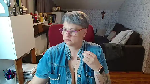 bigtits4you's Webcam Show