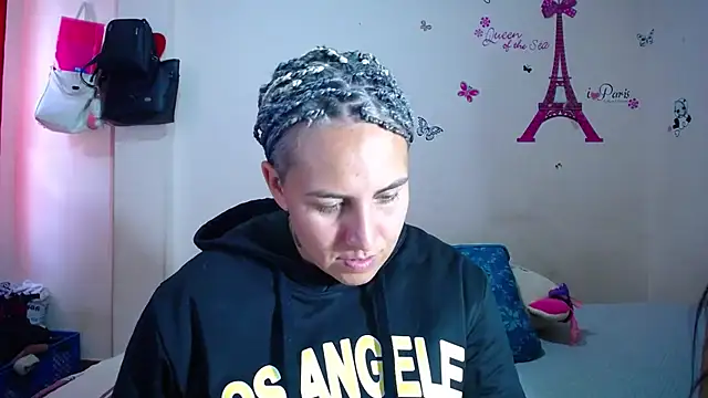 Yessi_roussen Live XXX chat