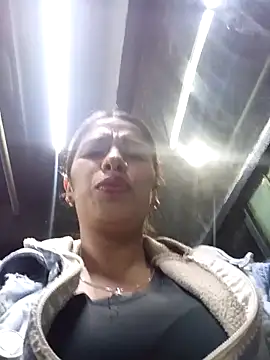 Nathaly_12 Chat XXX in diretta