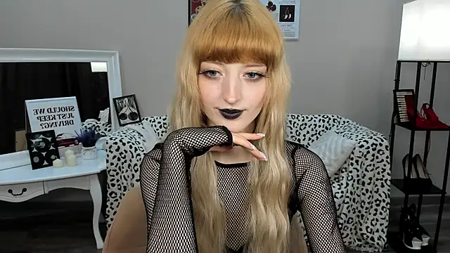 Chat XXX ao vivo de MistyMarlo