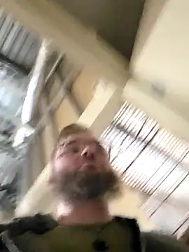 bear8t webkamerás műsora