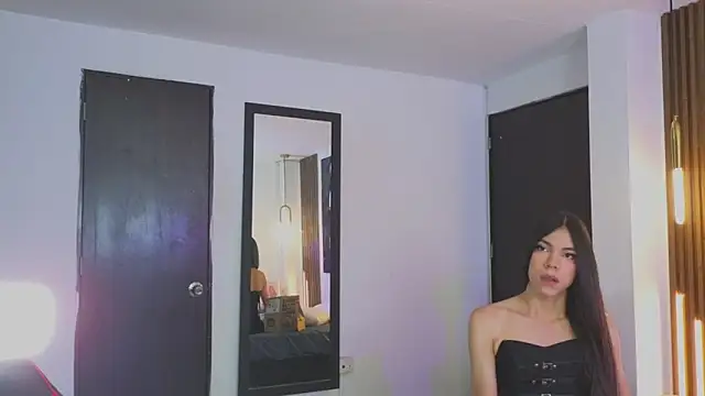 Chatroom XXX en direct de Sara_cutie_