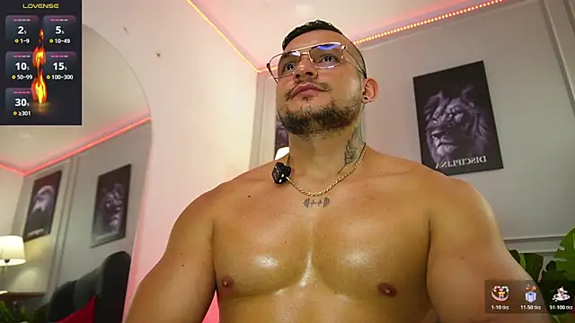 Marco_Vega: διαδικτυακό σόου στην κάμερα