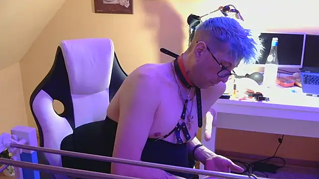 Вебкам-шоу AskAveryAnything