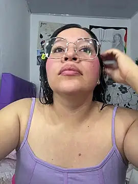 Lovelipsbig লাইভ XXX চ্যাট