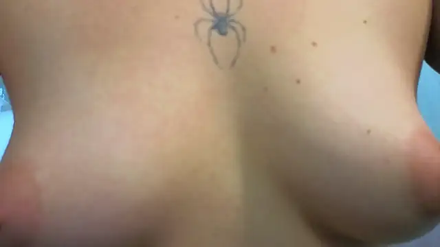 Erika_Suarez_b Adlı Modelin Canlı XXX Sohbeti