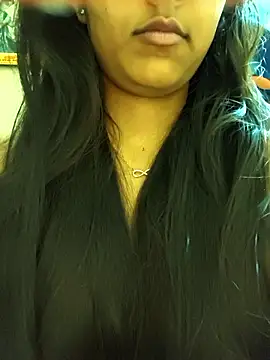 reetika6375のライブXXXチャット