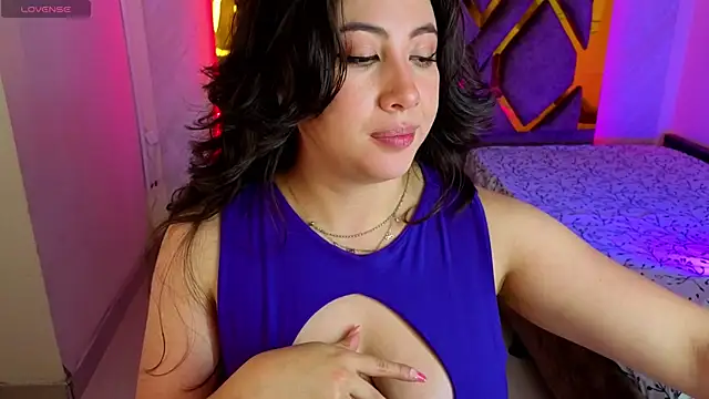 دردشة Luvienne الجنسية المباشرة