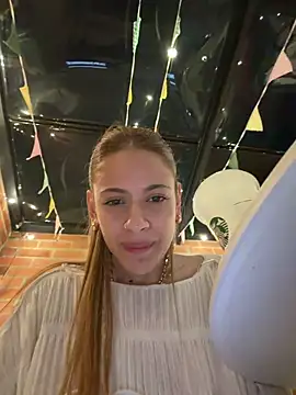 alana15 Adlı Modelin Web Kamerası Şovu