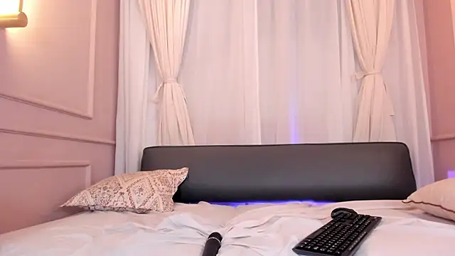 Pamela_Johnsonn Chat XXX in diretta