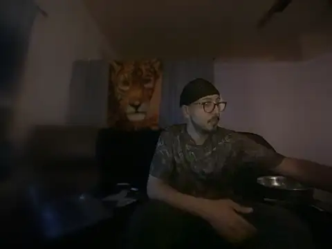 ThrowedWorldWide 即時 XXX 聊天