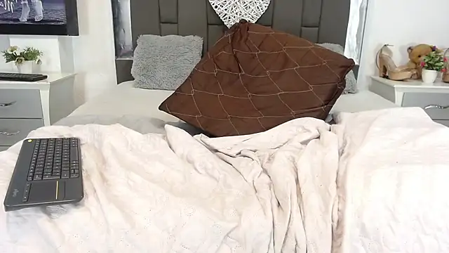 BonnieClydde's Live XXX Chat