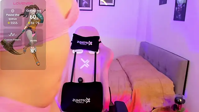 Show modela Valen_with_pussy na web-kameri