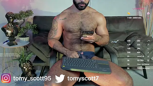 tomy_scott Adlı Modelin Canlı XXX Sohbeti