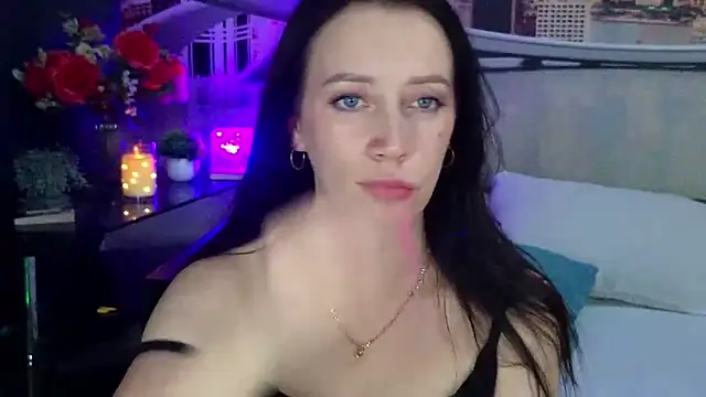 แชท XXX สดของ MonicaSweetx