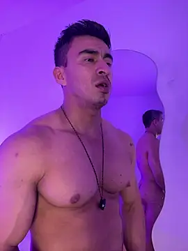 Chatroom XXX en direct de Chris_Clarck