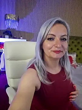 LadyTouchのライブXXXチャット