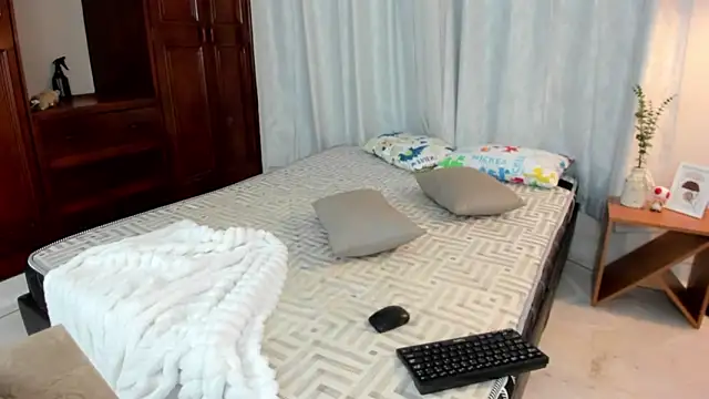 Онлайн чат XXX dennis_hills