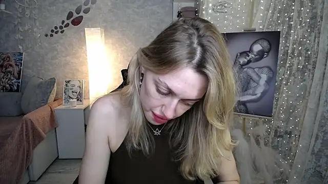 دردشة NickyAdamidi الجنسية المباشرة