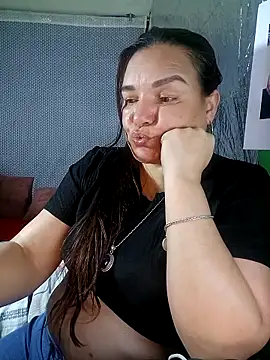 Zuleyka_69 Adlı Modelin Canlı XXX Sohbeti