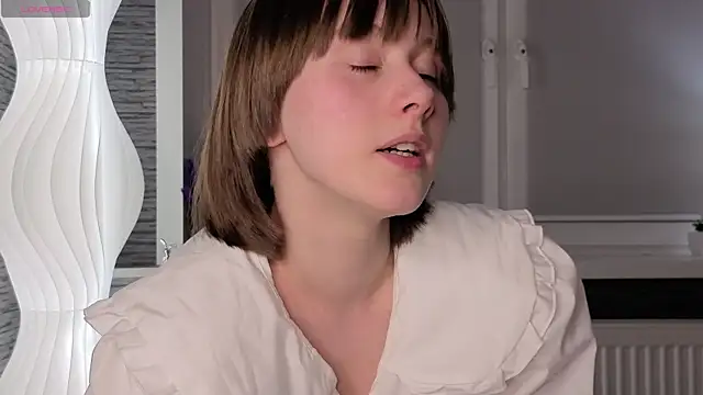 EthalBuffkin's Webcam Show