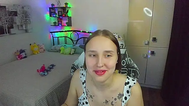 CrazyBitchInLace's Live XXX Chat