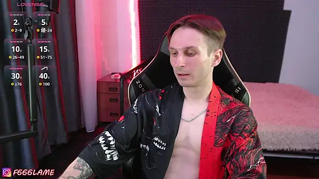 Chat XXX ao vivo de F666LAME