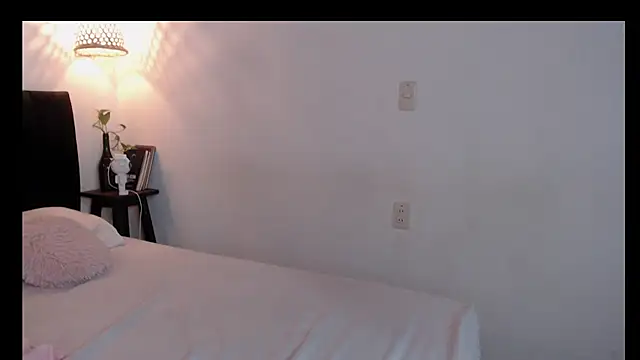 دردشة ArianaAlvarez_ الجنسية المباشرة