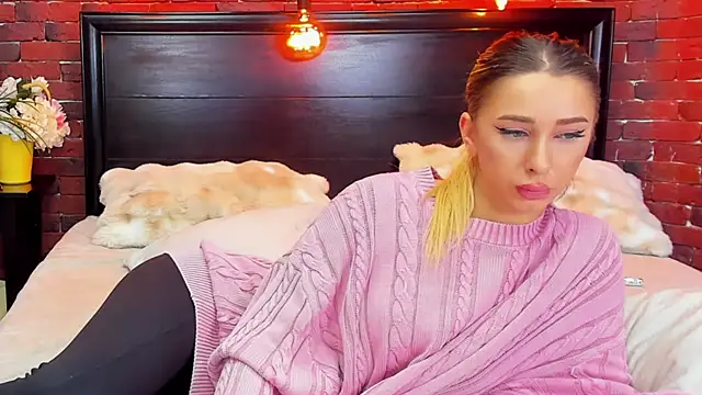 ChristynaRoss Chat XXX live