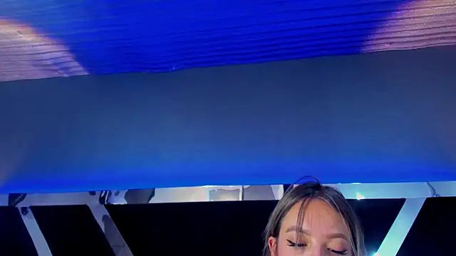 AmmyJones_: онлайн-секс-чат