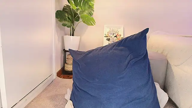 Jade-Naughty's Live XXX Chat