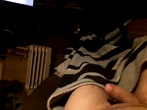 ciruelo1 Show in webcam