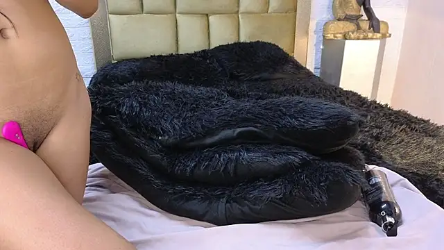 ximenawilliamss Adlı Modelin Canlı XXX Sohbeti