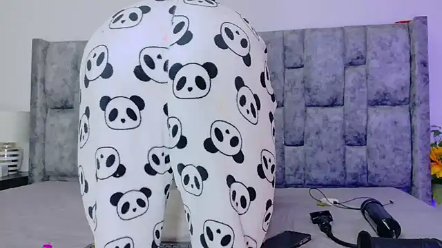 samirths_boy_: διαδικτυακό σόου στην κάμερα