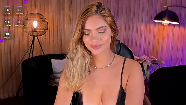 Chat XXX en directo de KyomiVelvet