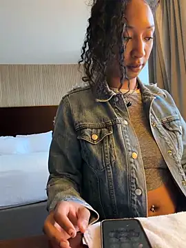 Pertunjukan Kamera Web LeBimbo