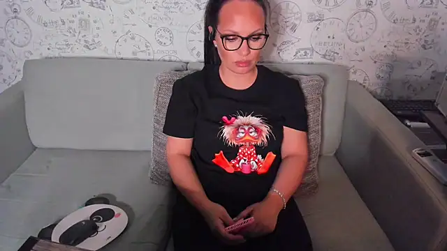 LondonBadGirl Chat XXX live