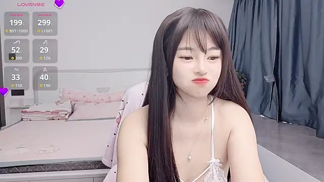 9aunatiis 网络视讯表演