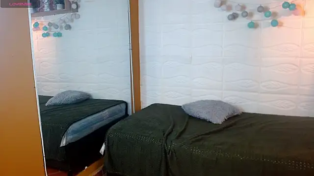 XXX chat uživo modela Zayn_clausen