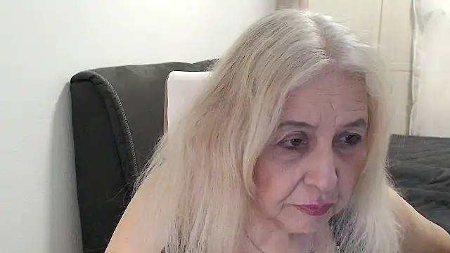 SusiLifeXXX: απευθείας συνομιλία ΧΧΧ