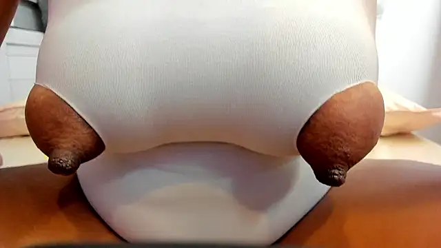 zara_lopez élő XXX-chatje