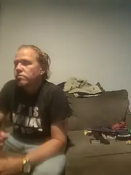 Chatroom XXX en direct de yourMasterisBored